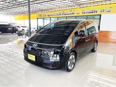 Hyundai Staria 2.2 SEL (ปี 2022) Van AT รถสวย สภาพดี ไมล์น้อย ฟรีดาวน์